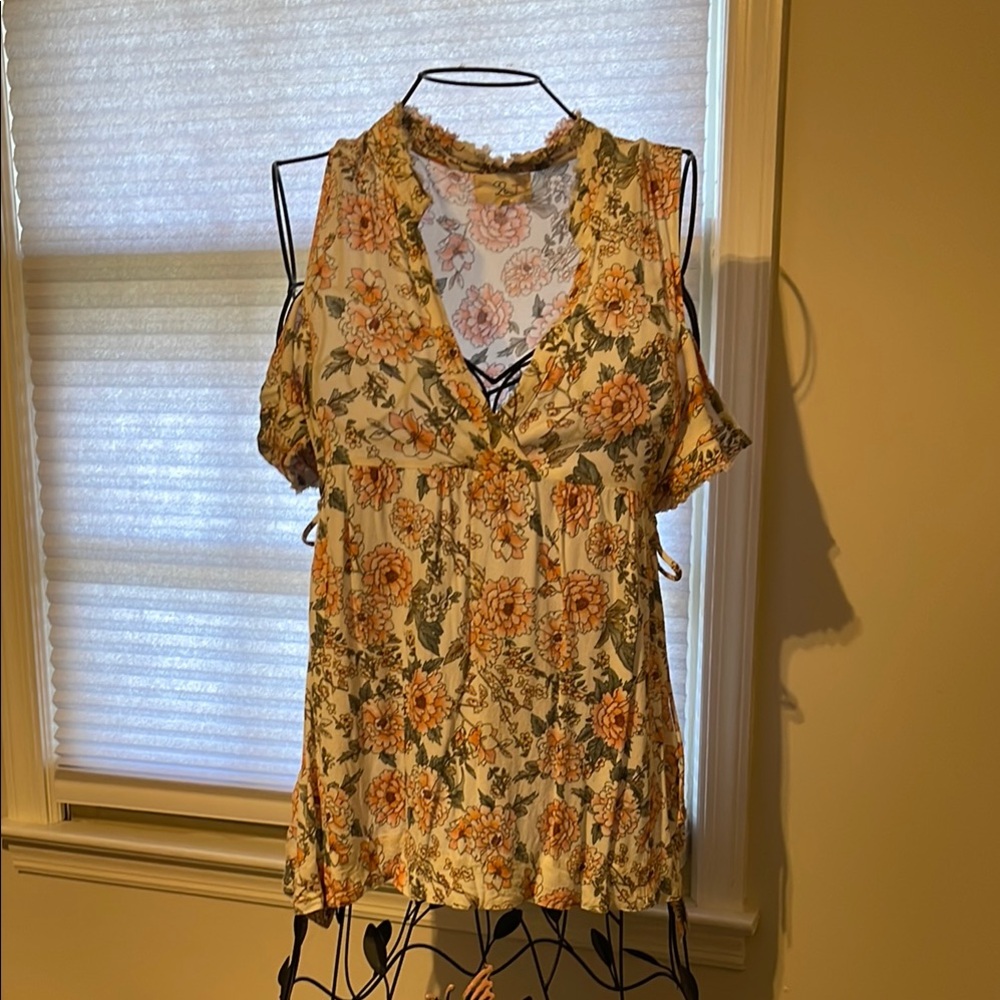 Love Green and Pink Blouse with Flutter Sleeves and Mandarin Collar